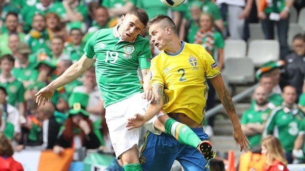 Thụy Điển và CH Iceland nhập cuộc cởi mở với quyết tâm giành trọn vẹn 3 điểm nhằm chiếm ưu thế trong bảng đấu được xem là tử thần của VCK EURO 2016. Ảnh: Internet. 