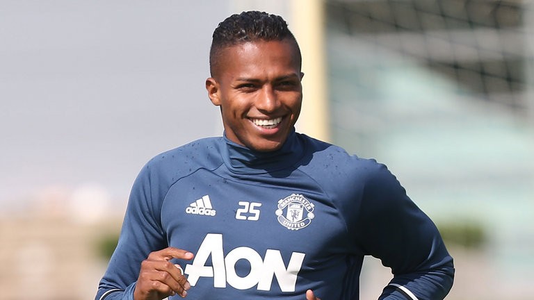 antonio-valencia