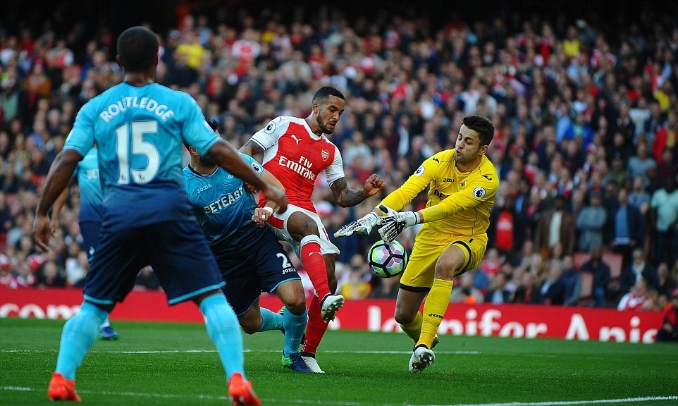 Arsenal-3-2-Swansea-2