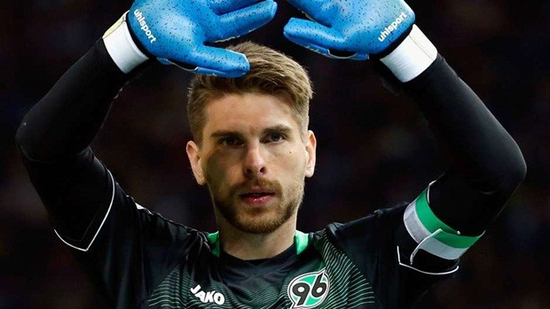 Ron-Robert Zieler | Từ Hannover chuyển sang Leicester City | 3,2 triệu euro. Ảnh: Internet.