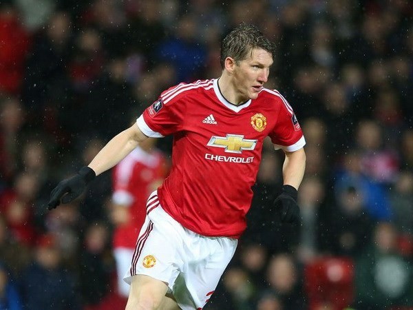CDV-MU-viet-tam-thu-doi-Schweinsteiger-tro-lai