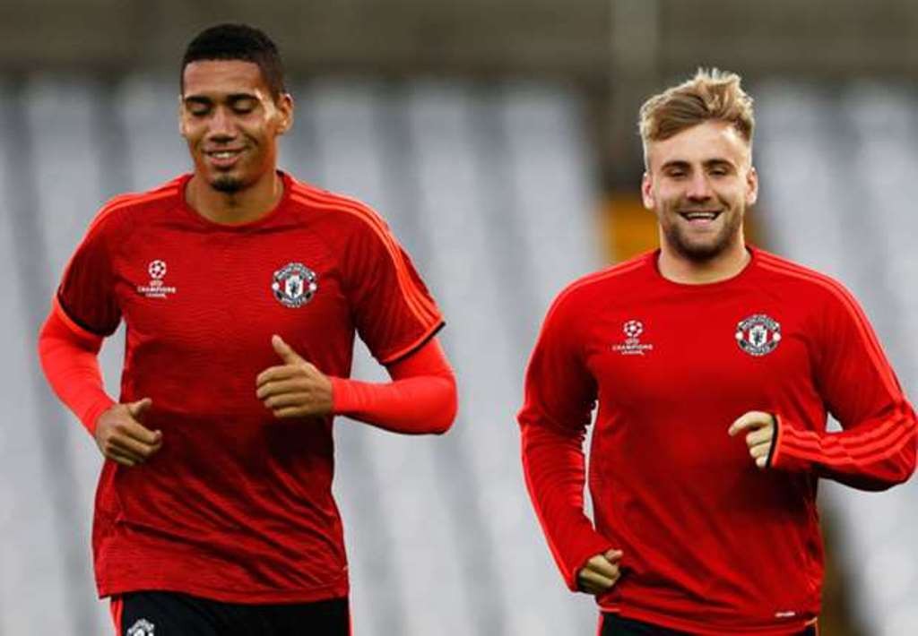 chris-smalling-luke-shaw-manchester-united_g9gi1ze3vhgp1nyuqqowgmvll