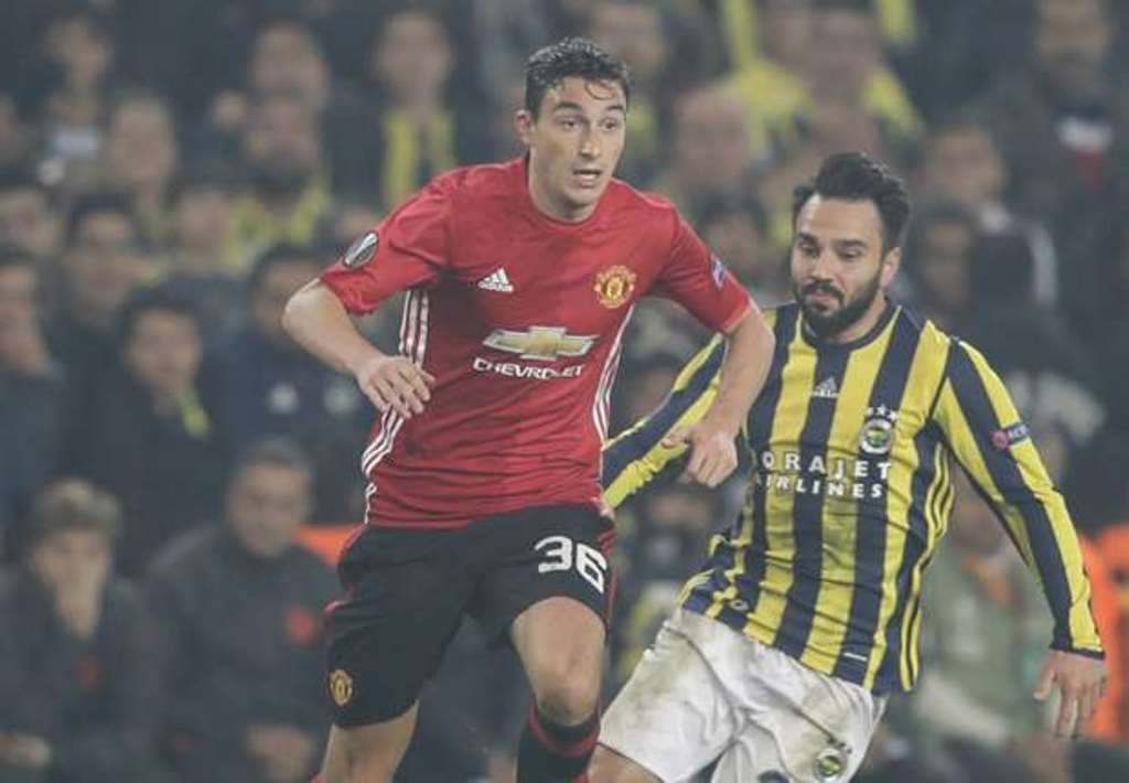 darmian-cropped_bzy5spcehtpt15tdhcvsn000z