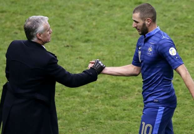 Benzema chỉ trích Deschamps về danh sách chọn lựa đội tuyển. Ảnh: Internet.