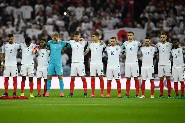 England-players-during-a-