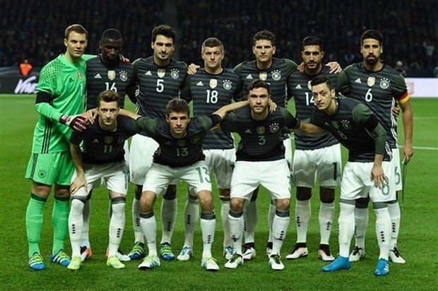 1. Đức (562 triệu euro): Dù không có sự phục vụ của ngôi sao trị giá 44 triệu euro Marco Reus vì chấn thương, nhưng phần còn lại là quá đủ để giúp 