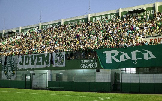 Fan-Chapecoense-2