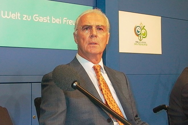 Franz-Beckenbauer-nhan-hoi-lo
