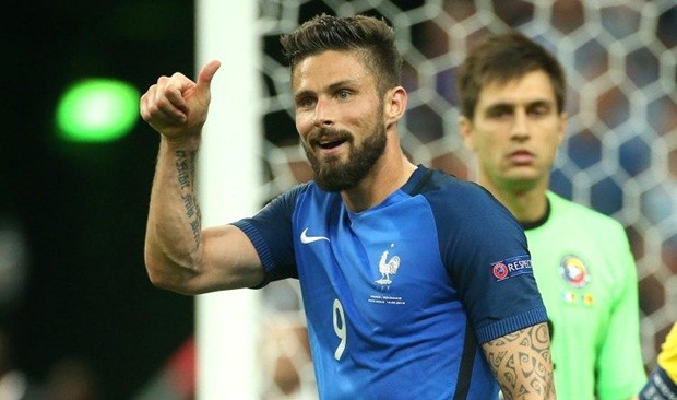 Stones đánh giá cao năng lực của Giroud. Ảnh: Internet.