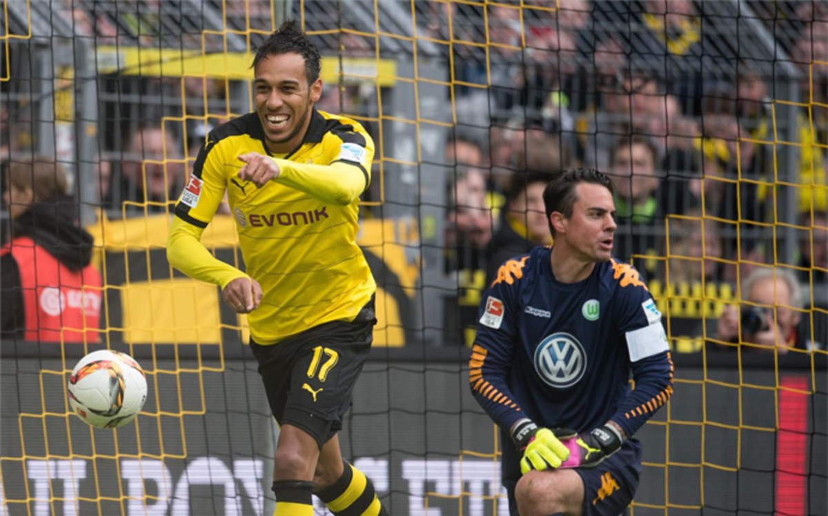 Aubameyang được rất nhiều ông lớn săn đón. Ảnh: Internet.