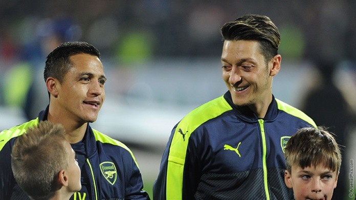 gun__1479121048_Ozil