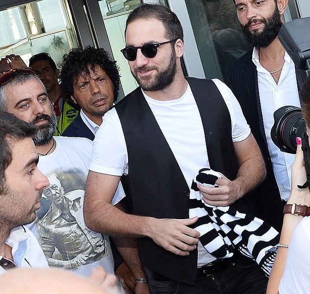 Higuain4