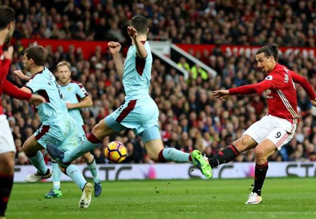 ibrahimovic-manchester-united_8lc43xqarelz1fj82bqxqpg8e