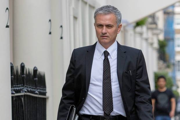 Man Utd chọn Mourinho trong thế cùng đường. Ảnh: Internet.