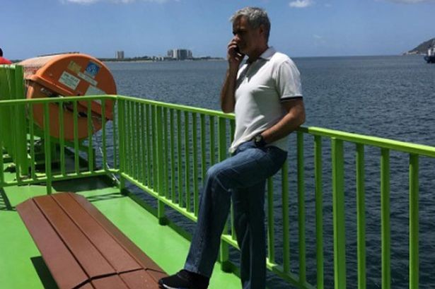 Jose-Mourinho-on-holiday2