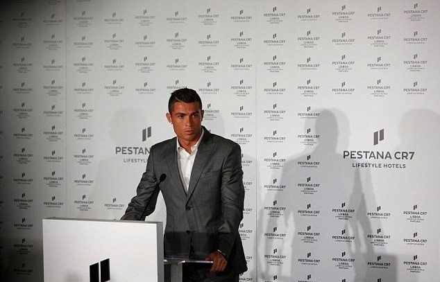 Khach-san-Ronaldo-1