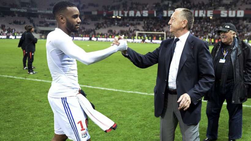 lacazette-soutenu-par-aulas_162955