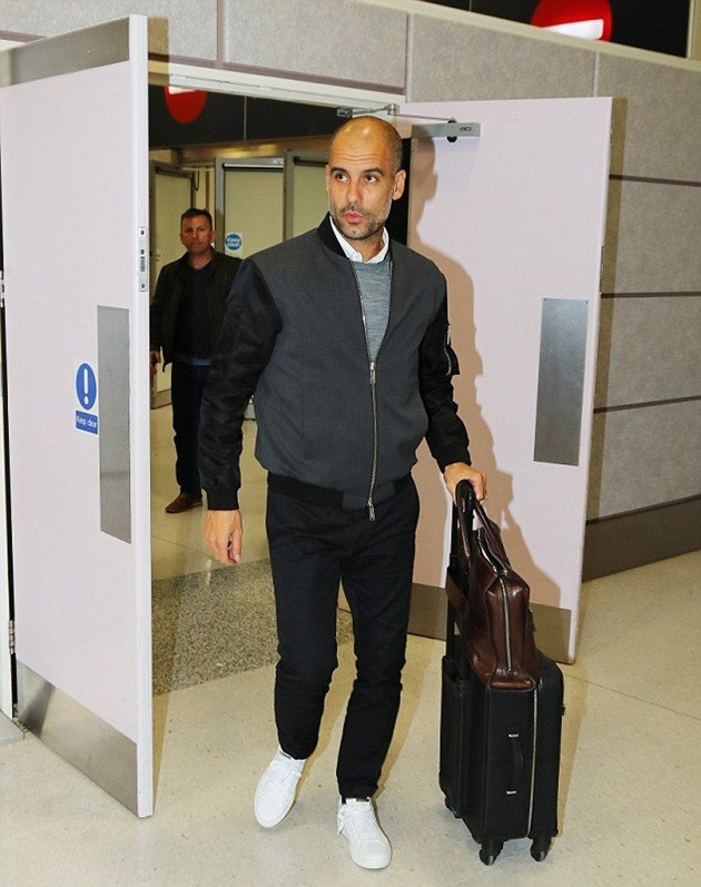 man-city-ve-manchester-3