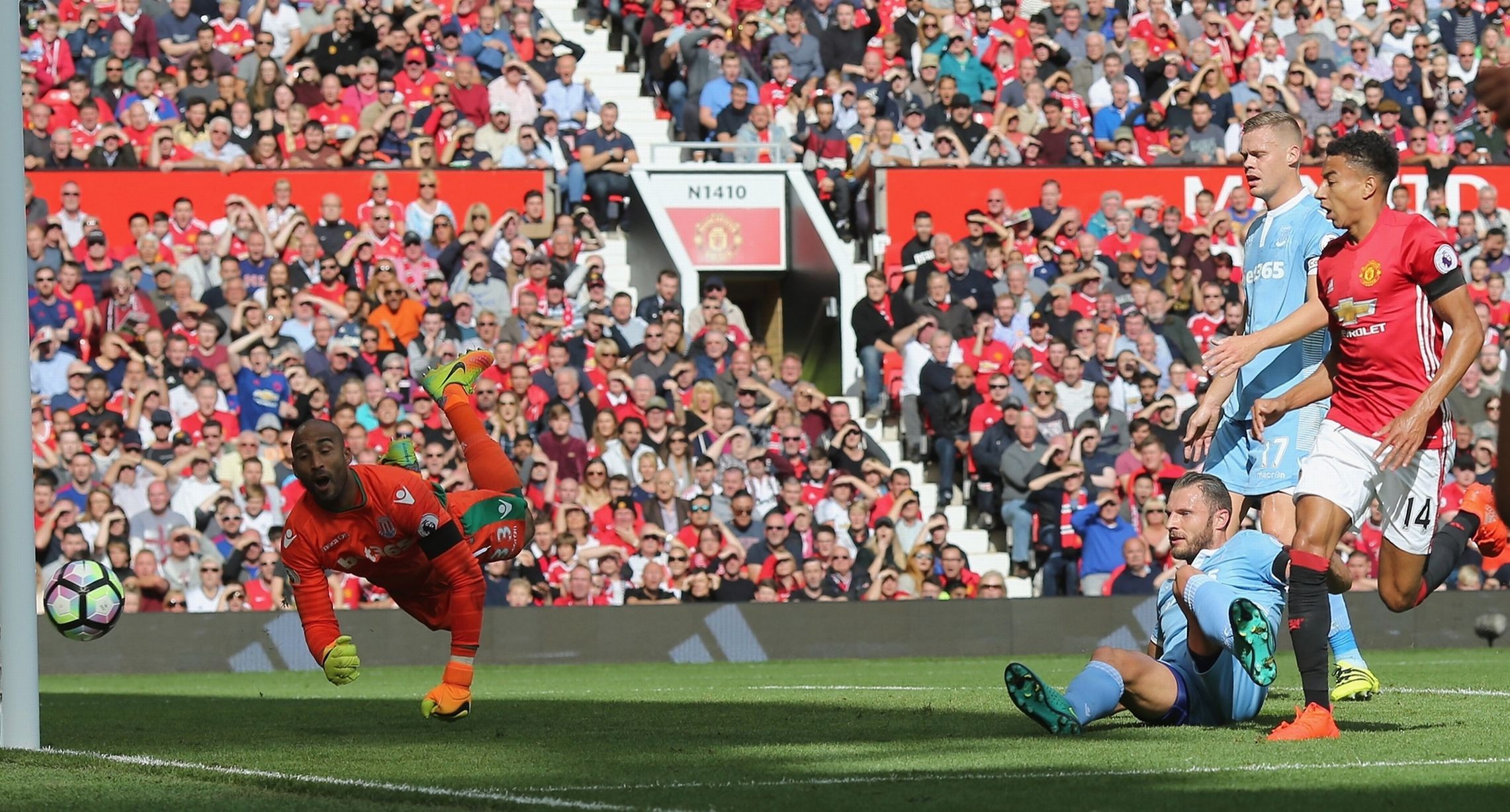 man-united-vs-stoke-6