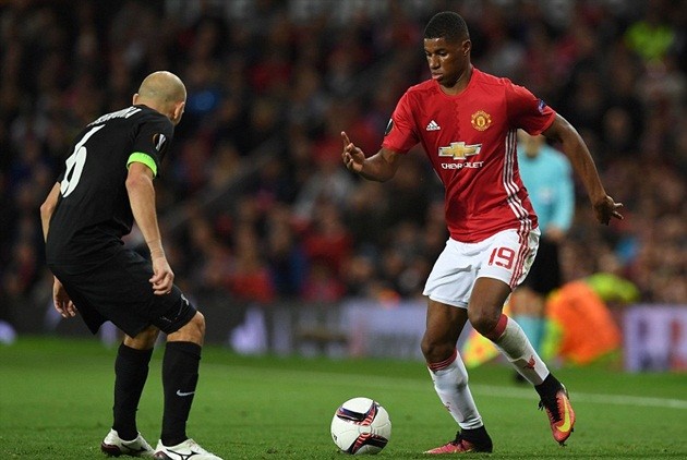 man-united-vs-zorya-25