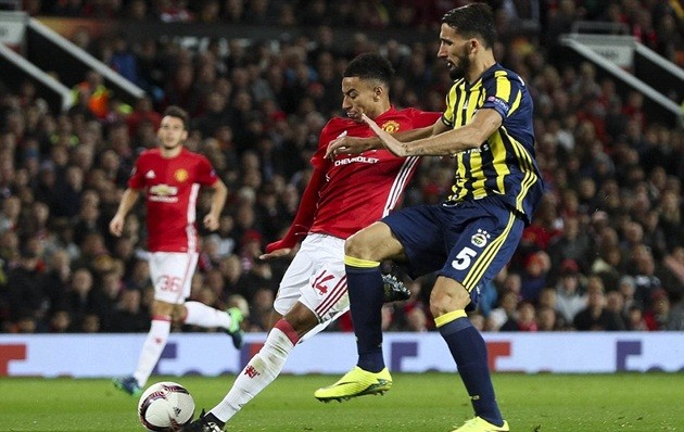 man-utd-vs-fernebahce-8