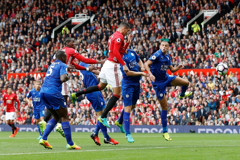 Manchester-United-4-1-Lei