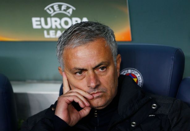 Manchester-United-coach-Jose-Mourinho-before-the-match