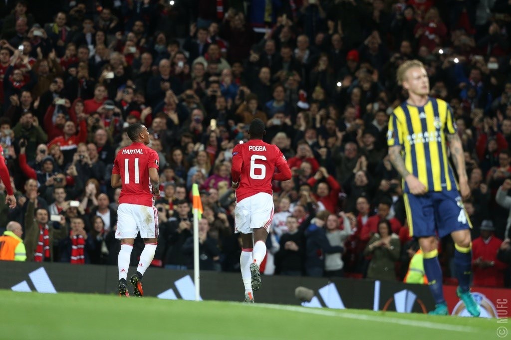 manchester-united-vs-fenerbahce-1-0254