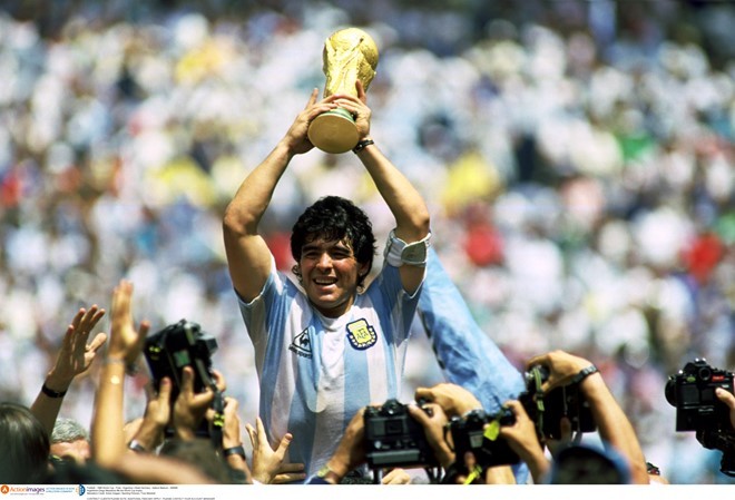 MaradonaMessi