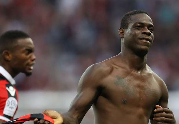 mario-balotelli-nice_6glv6ydvpokr13i6elplloc27