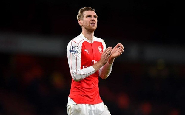 Mertesacker sẽ hồi hương nếu rời Arsenal. Ảnh: Internet.