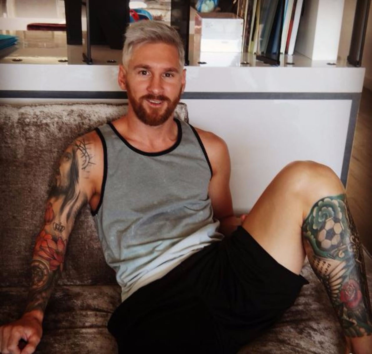 messi-va-vo-xam-anh-la-vua-em-la-nu-hoang-4