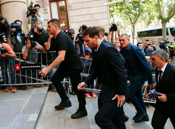 Vụ cáo buộc liên quan đến Lionel Messi gây chú ý rất lớn tại thành phố Barcelona. Ảnh: Internet.