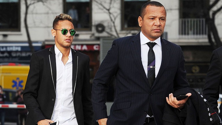 neymar-outside-court-neymar-da-silva-santos_3409472