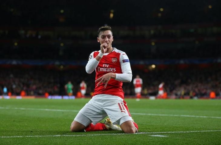 Ozil-dung-tuong-3