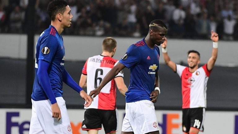 paul-pogba-chris-smalling-man-utd-feyenoord_3786958
