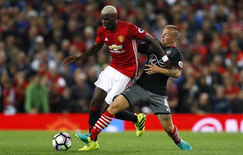 paul-pogba-jordy-clasie