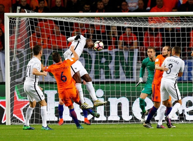 paul-pogba-trong-mot-pha-bong-tan-cong-1