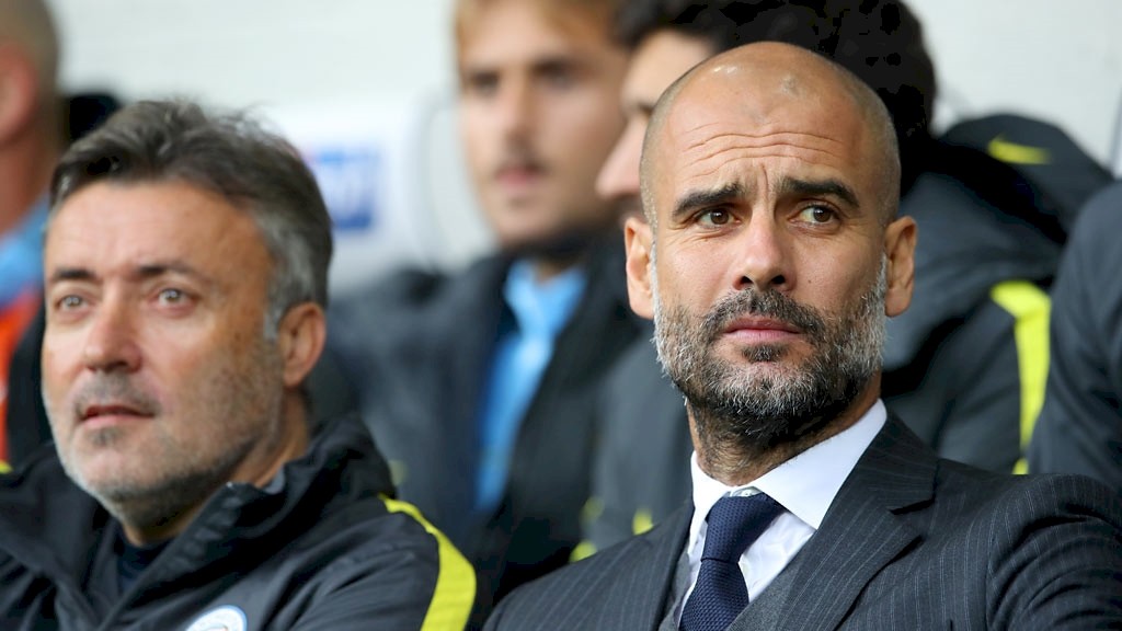 PEP - Manchester City manager Pep Guardiola watches the game