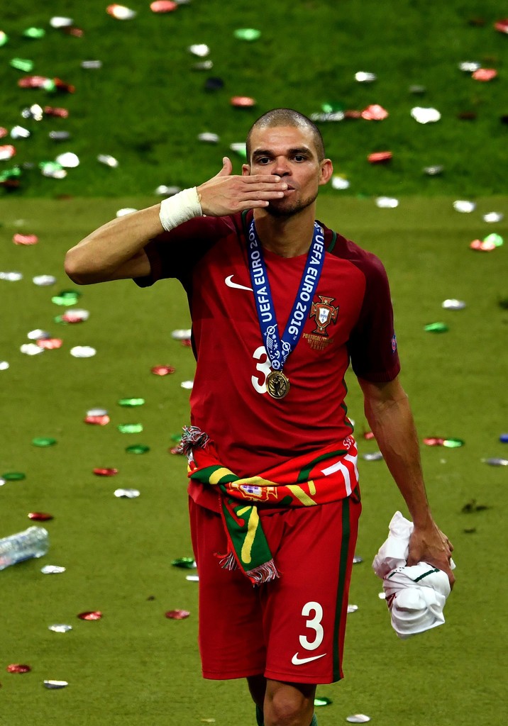 Portugal+v+France+Final+U
