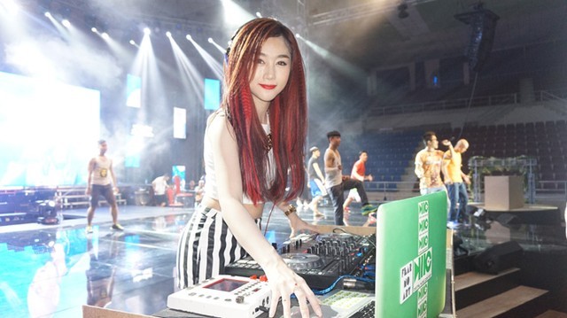 Quy Nhi cuc quyen ru va n