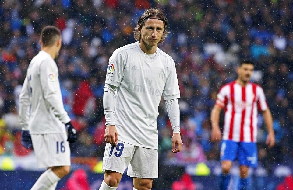 Real-2-1-Gijon-6