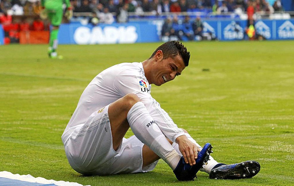 Ronaldo muốn đảm bảo tuyệt đối cho đôi chân của mình. Ảnh: Internet.
