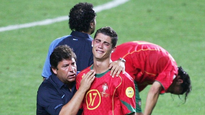Một mình Ronaldo không thể giúp Bồ Đào Nha làm nên chuyện. Ảnh: Internet.