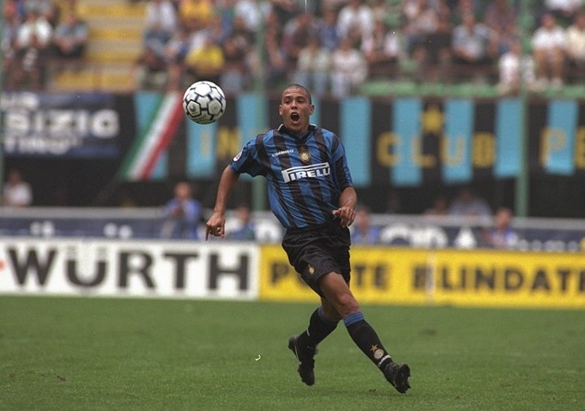 Ronaldo-bi-kich-tai-inter