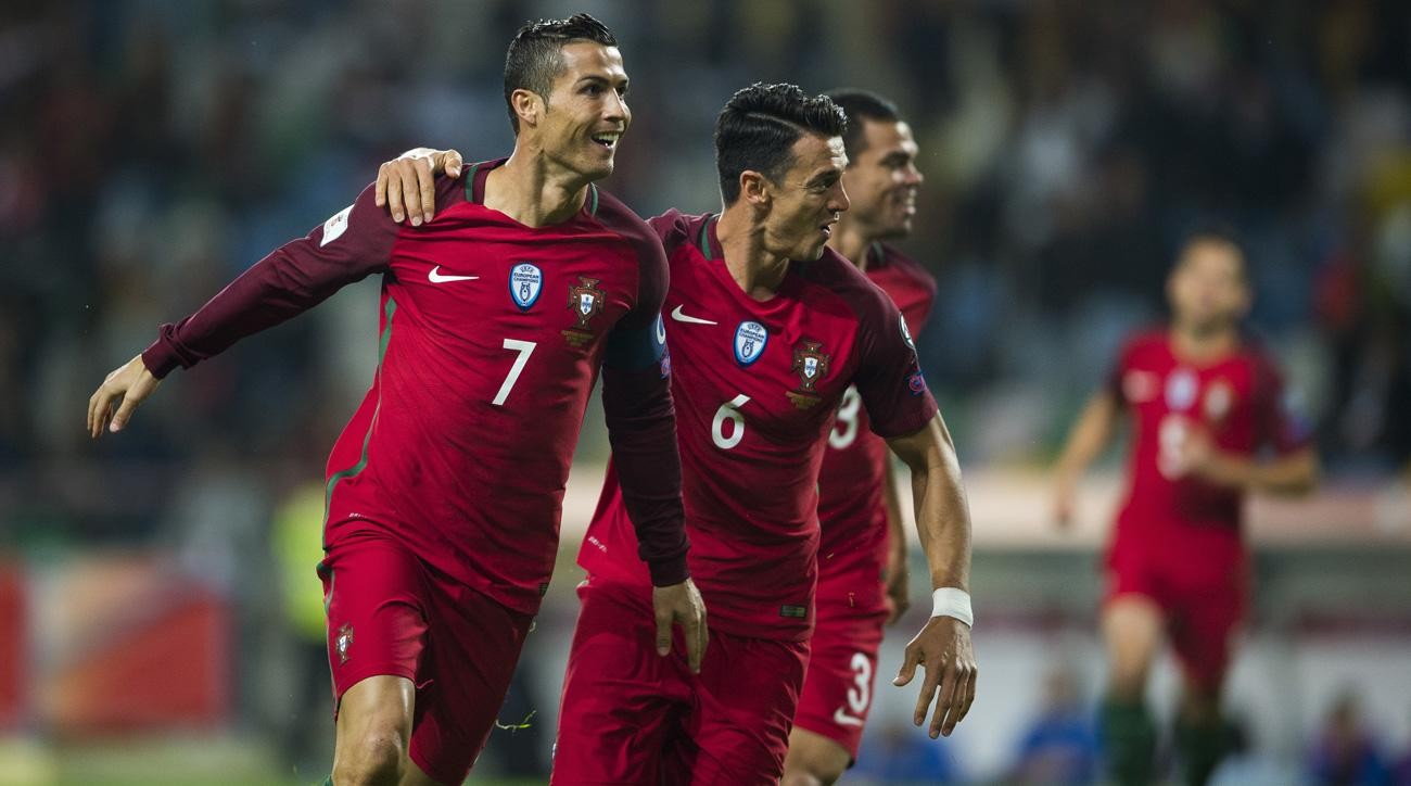 ronaldo-lap-cot-moc-khung