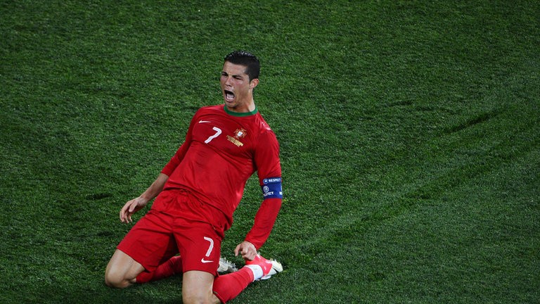 ronaldo-portugal-euro-2016_3480621