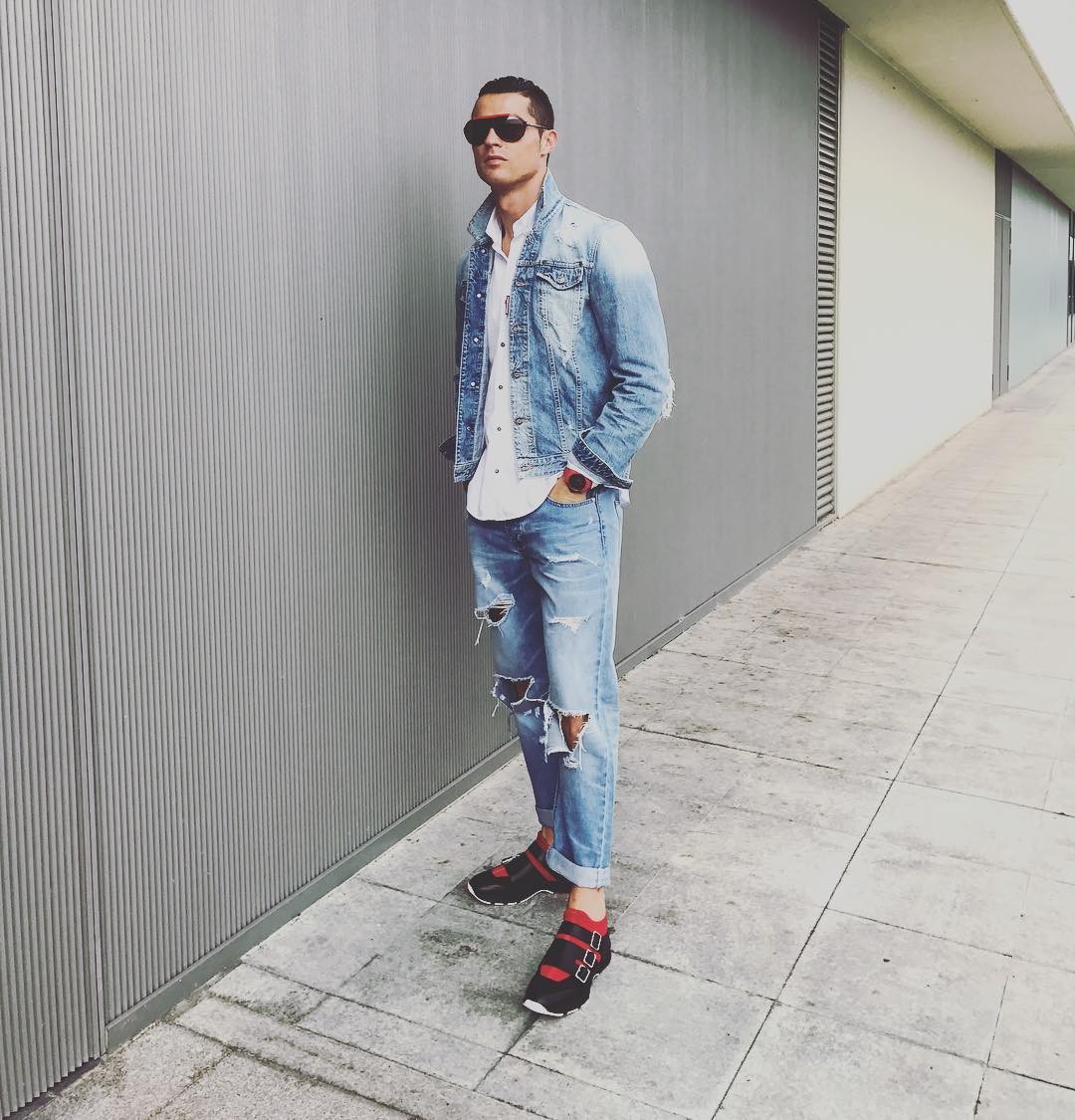 Ronaldo-ve-ngoai-3