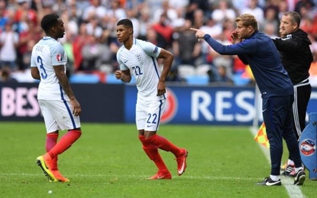 HLV Roy Hodgson đã có sự điều chỉnh nhân sự đúng đắn. Ảnh: Internet.
