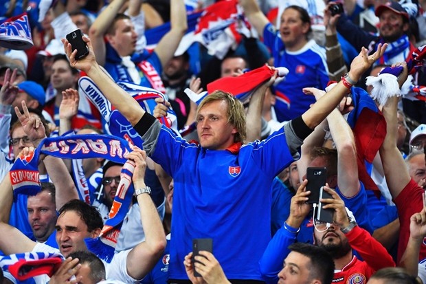Nhưng 2-1 là quá đủ để Slovakia có được ba điểm và tiếp tục nuôi hy vọng đi tiếp tại VCK EURO 2016.